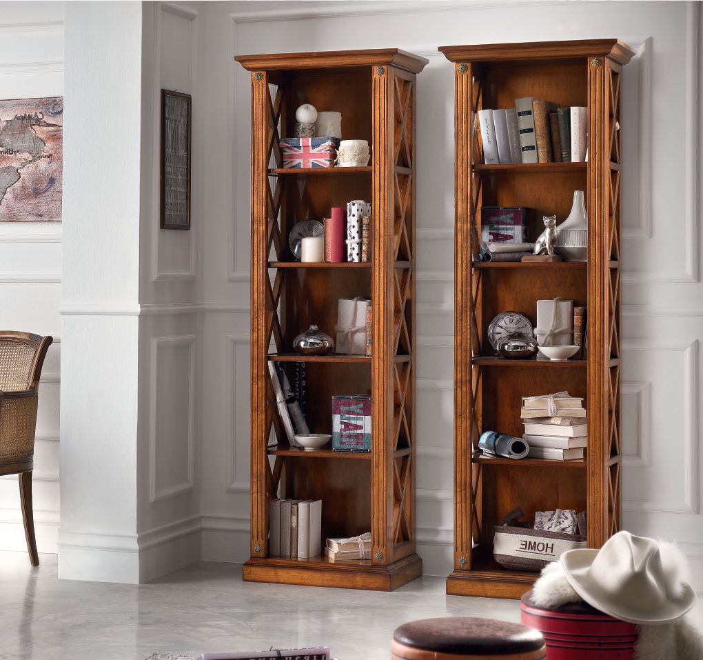 Libreria alta a giorno